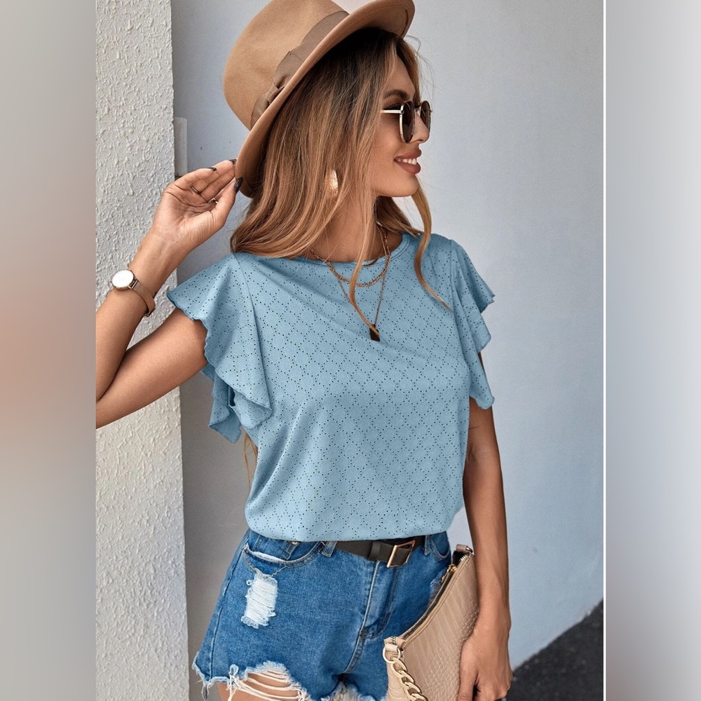 5 for $25 💕 SHEIN LUNE Butterfly Sleeve Hollow Out Tee